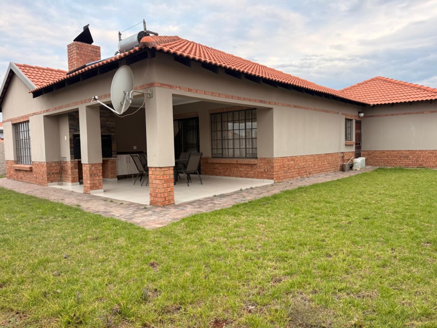 3 Bedroom Property for Sale in Waterkloof East North West
